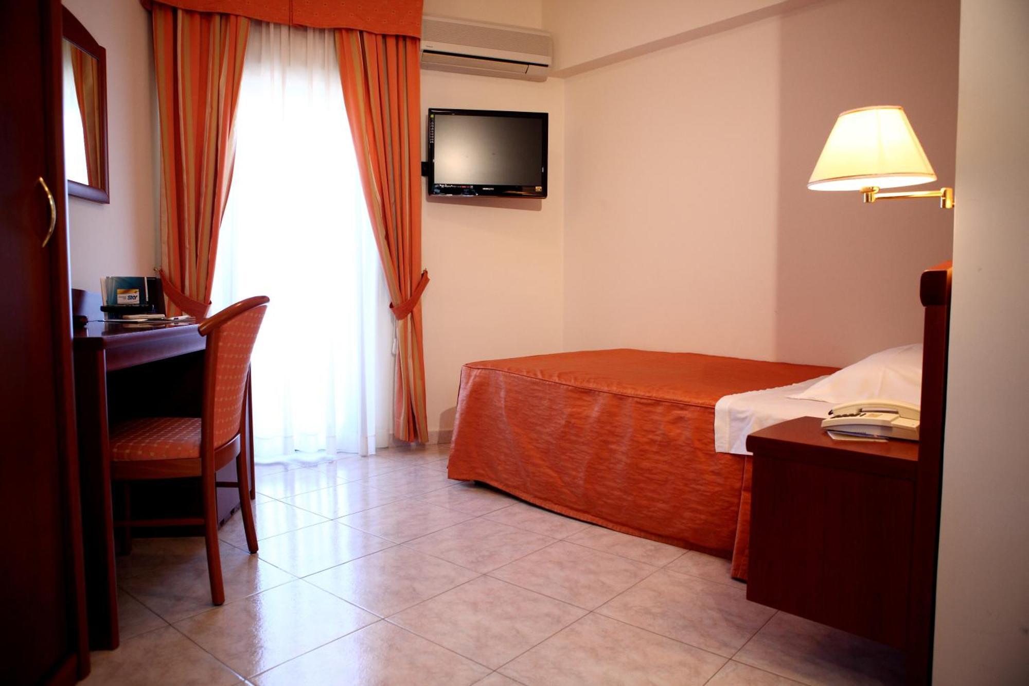 Hotel Za Maria Santo Stefano di Camastra Oda fotoğraf