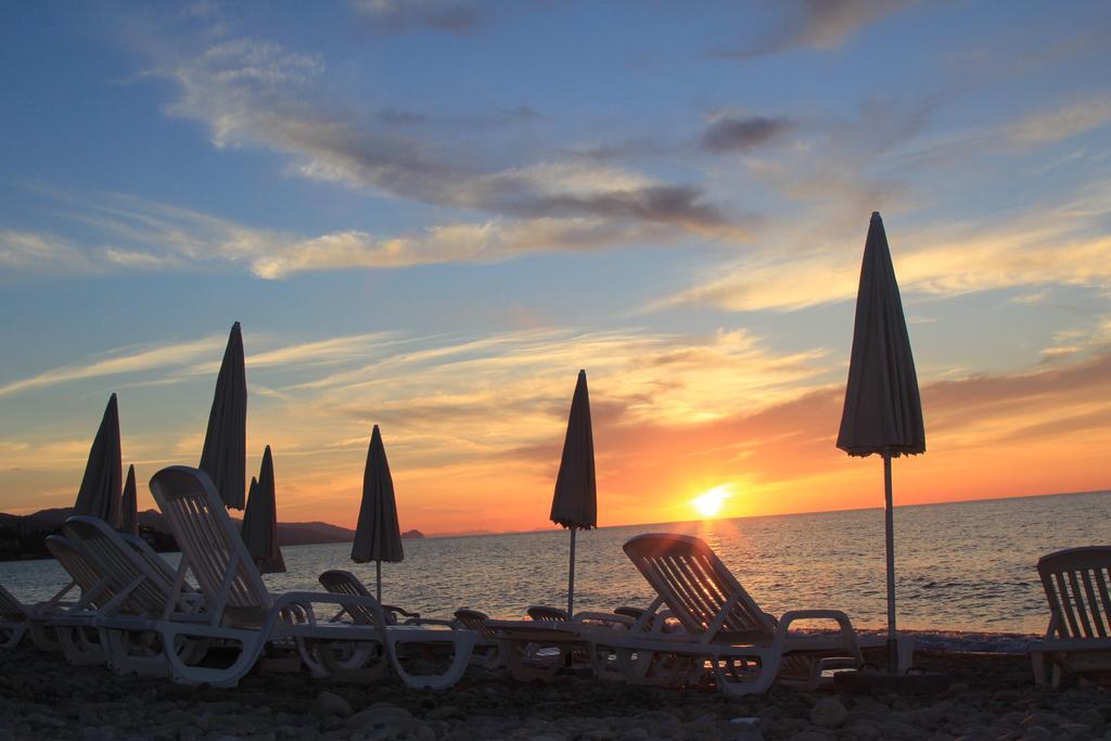 Hotel Za Maria Santo Stefano di Camastra Dış mekan fotoğraf