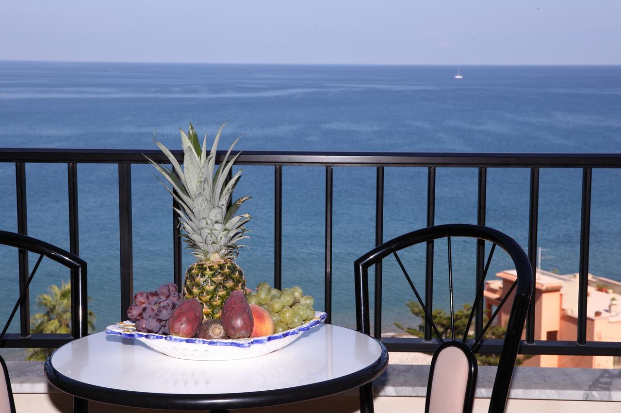 Hotel Za Maria Santo Stefano di Camastra Dış mekan fotoğraf
